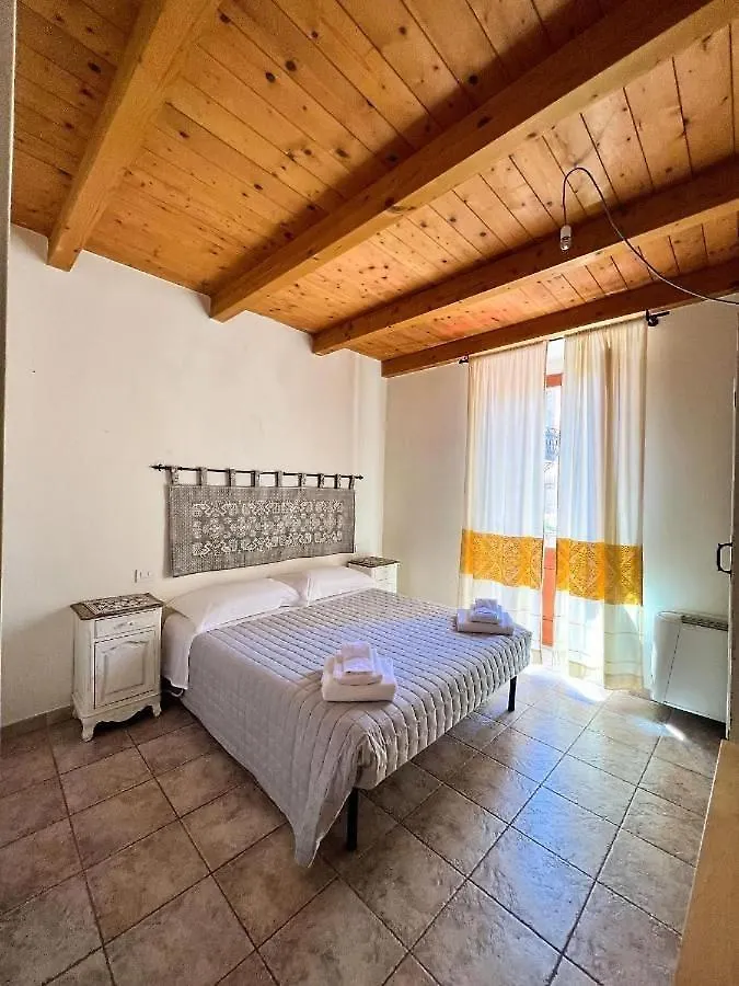 Отель La Vecchia Torre Боса Италия